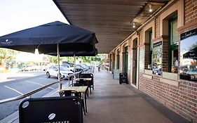 The Fed And Bed Temora